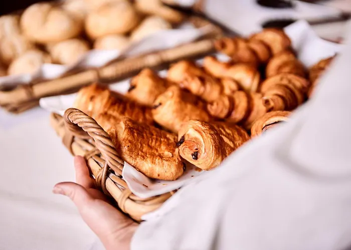 Romantik Le Val D'ambleve Hotel